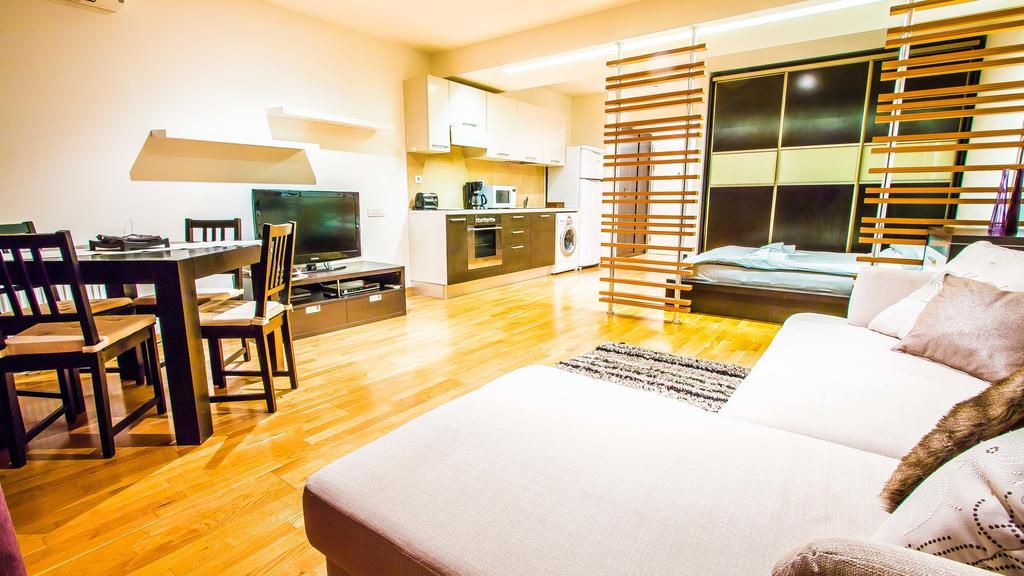 Apartament Luxury Mall Area Bucureşti