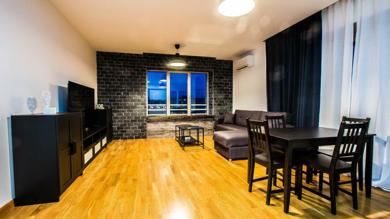 Apartament Luxury Mall Area Bucureşti