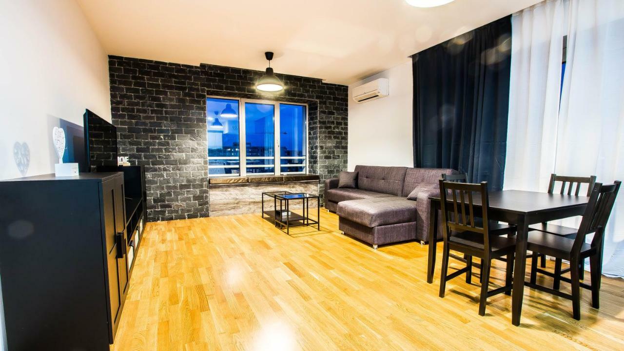 Luxury Mall Area Apartament *