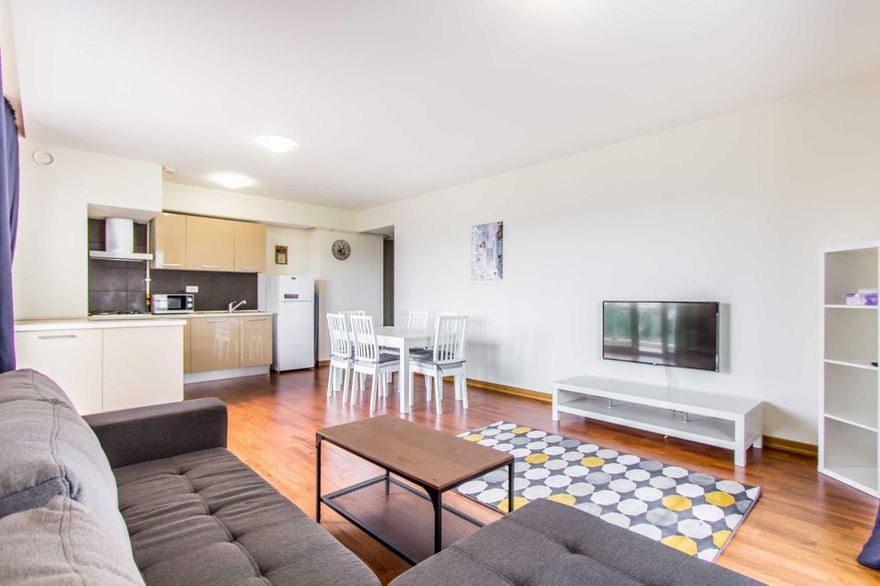 Luxury Mall Area Apartament *
