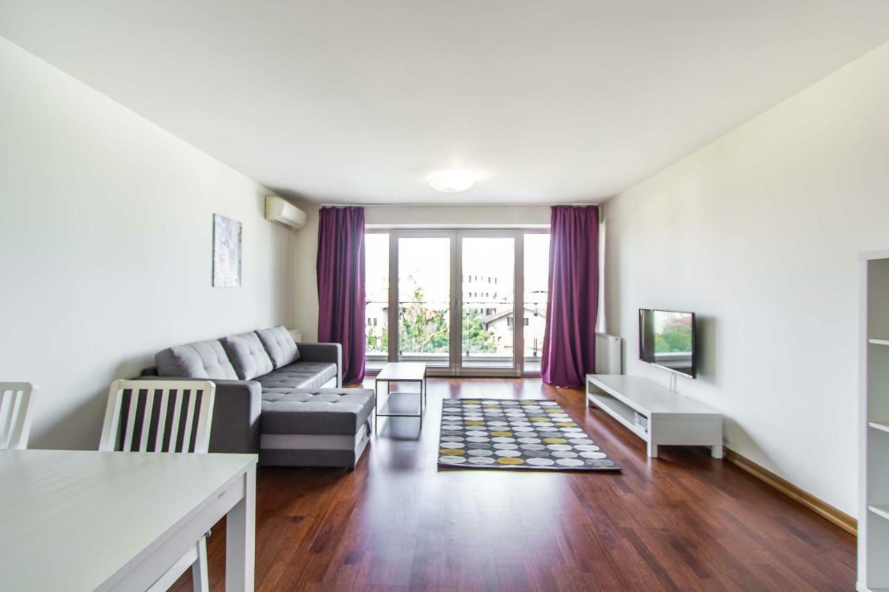 Luxury Mall Area Apartament Bucureşti