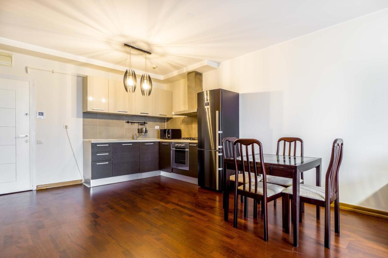 Apartament Luxury Mall Area Bucureşti